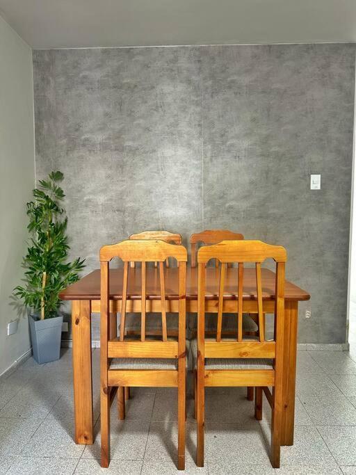 Hius 1206 Pertinho Da *
